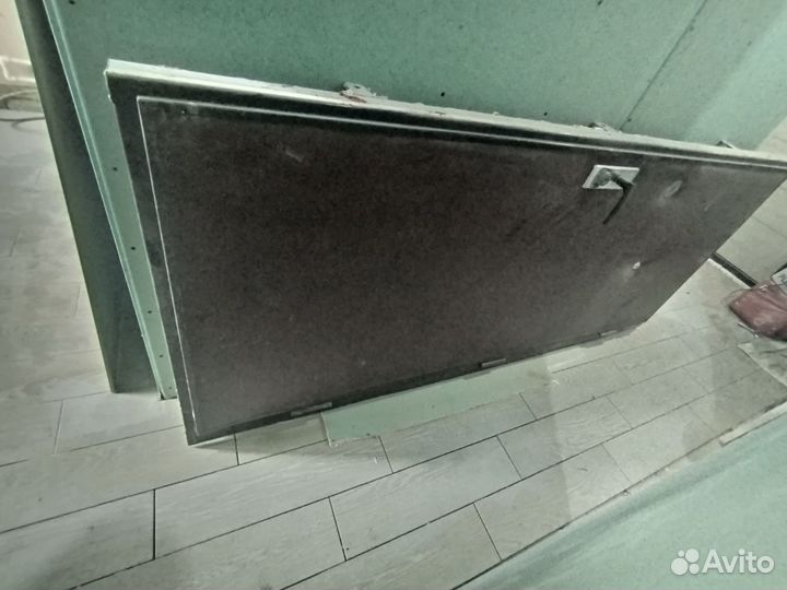 Металлическая дверь бу 840 2050