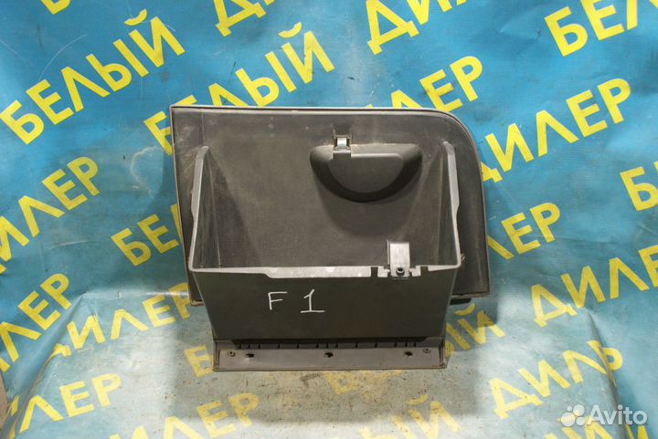 Крышка бардачка Ford Focus 1