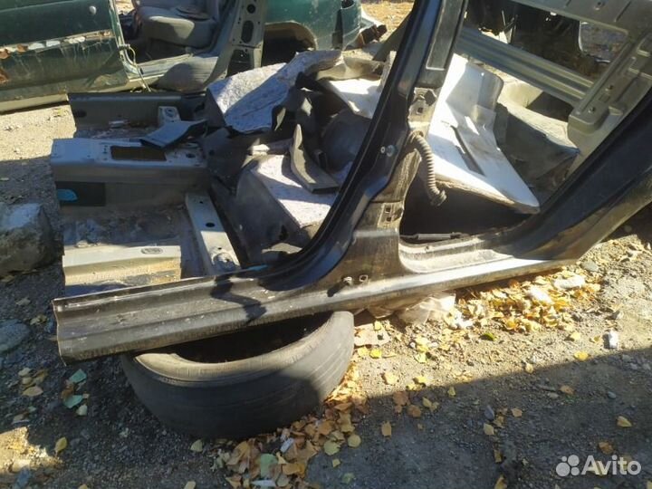 Порог со стойкой левый Renault Logan K7JA710 2011