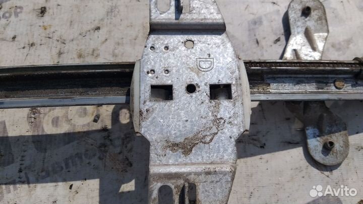 Стеклоподъемник задний правый Opel Frontera A