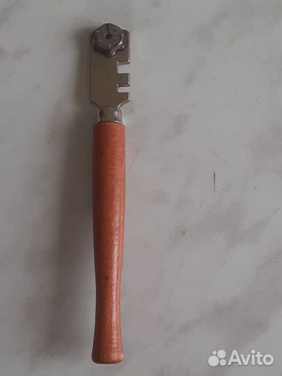 Стеклорез роликовый,Дверная цепочка,ключ,направл