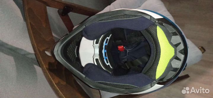 Кроссовый шлем