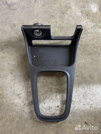 Консоль рычага кпп альмера н16