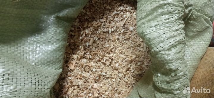 Опилки в мешках