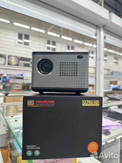 Проектор домашний кинотеатр FullHD 1080p