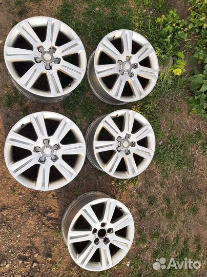 Литые диски r17 на Ауди