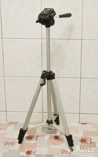 Фотоштатив - тринога