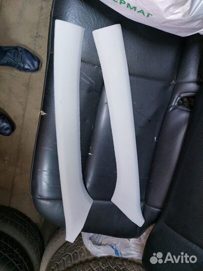 Обшивка передней стойки Volkswagen Passat B5+