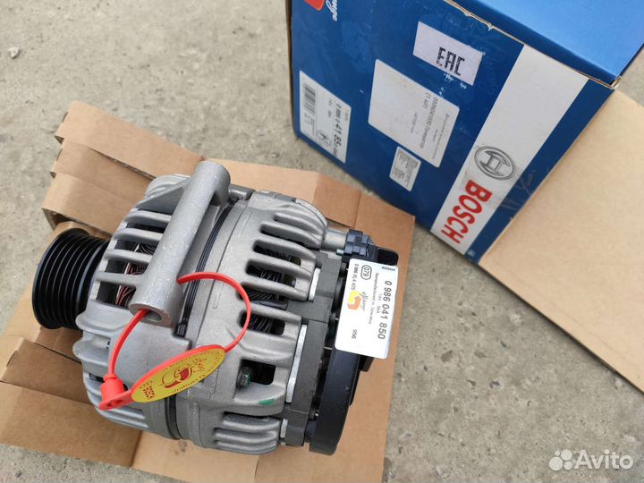 Генератор новый Bosch Renault Logan Megane Scenic
