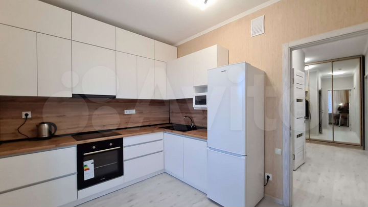 2-к. квартира, 52 м², 6/19 эт.