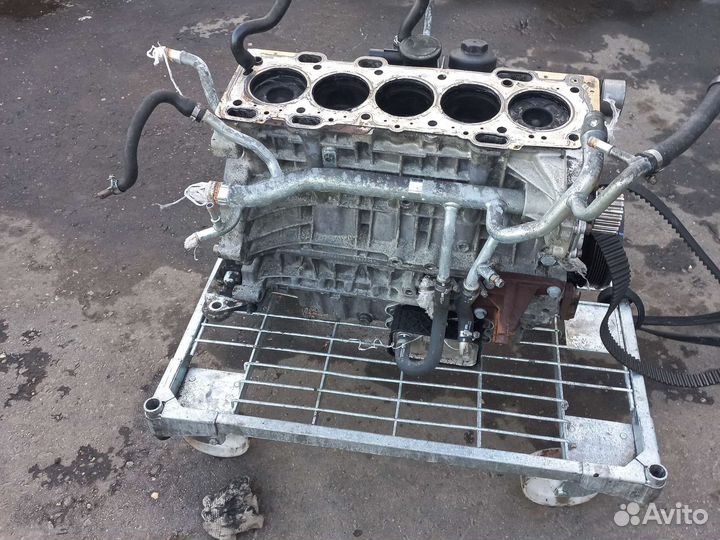 Блок двигателя Volvo XC90 d5244t 2,4d