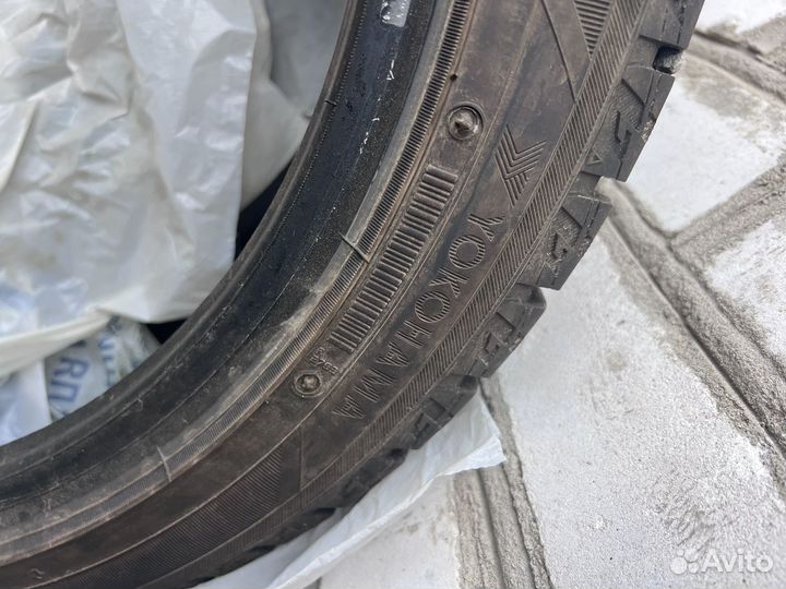 Yokohama Ice Guard IG60 215/45 R17