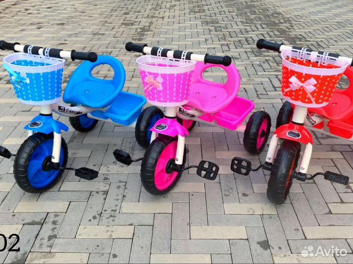 Детский трехколесный велосипед