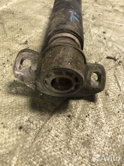 Стойка задня амортизатор Chevrolet Cruze