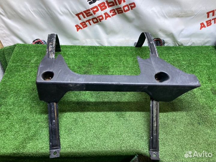Кронштейн крепления топливного бака Skoda Rapid