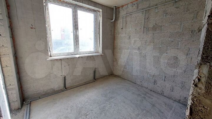 2-к. квартира, 52 м², 1/13 эт.