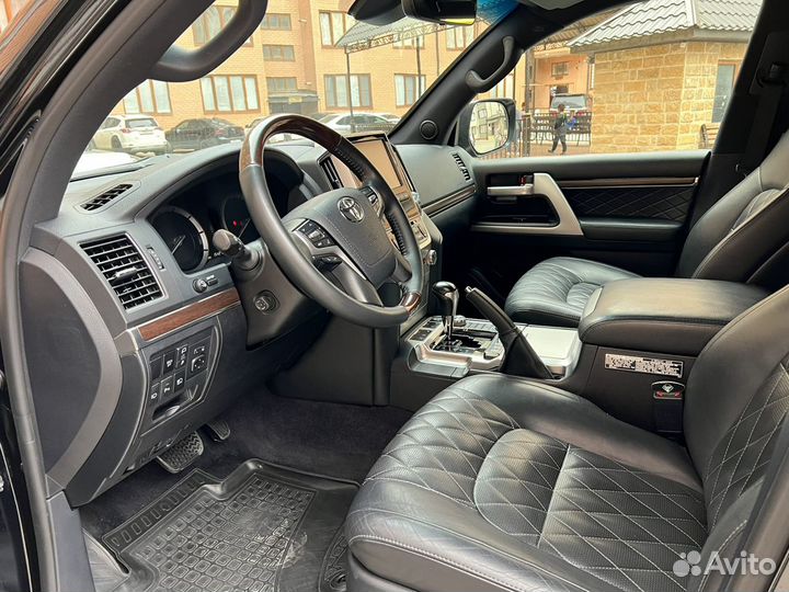 Toyota Land Cruiser 4.6 AT, 2018, 150 000 км