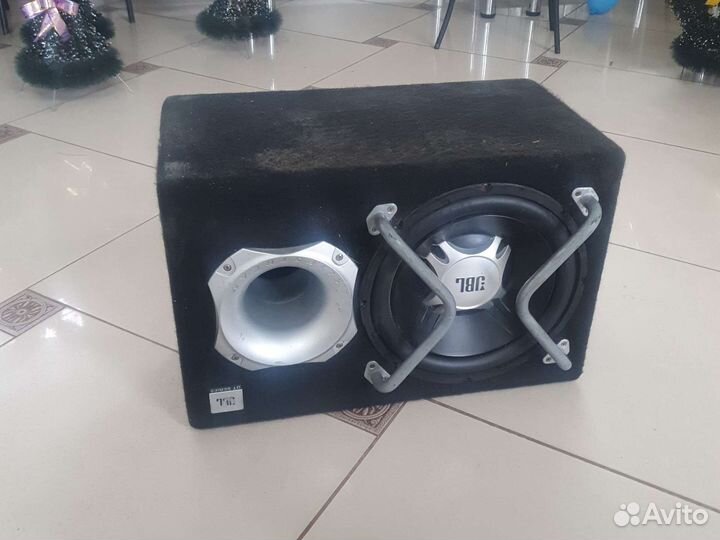 Сабвуфер jbl gt5-1204br