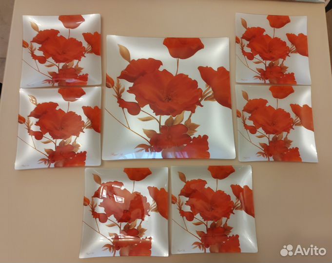 Набор тарелок квадратных