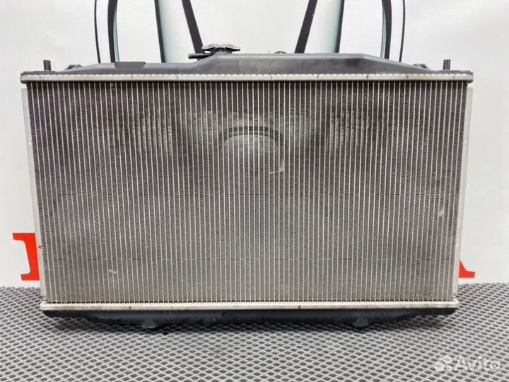 Радиатор охлаждения двигателя Honda Accord 7 CL