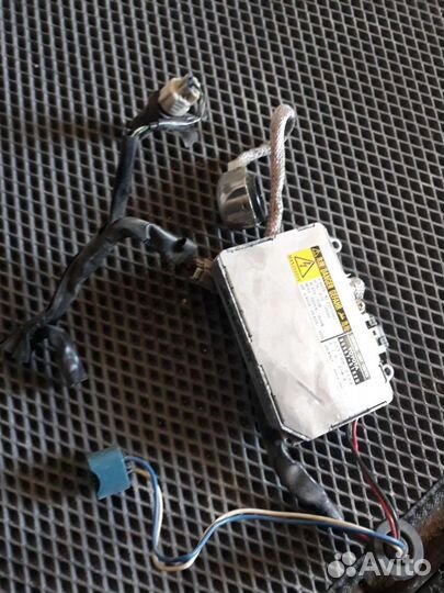 Тойота Блок ксенон Lexus Toyota 2003-08