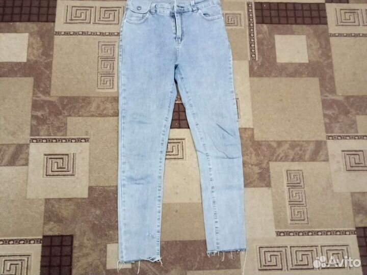 Джинсы женские