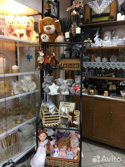 Сувениры, игры и игрушки