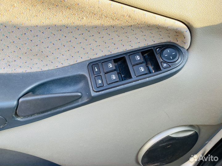 LADA Kalina 1.4 МТ, 2009, 180 000 км