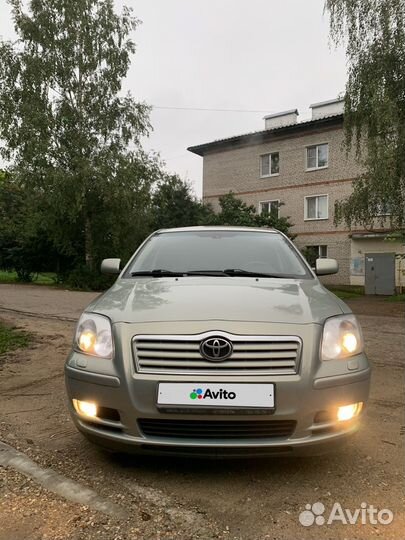 Toyota Avensis, 2005