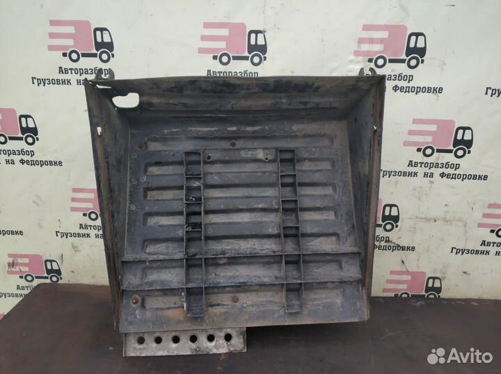 Renault Premium Ящик акб с крышкой