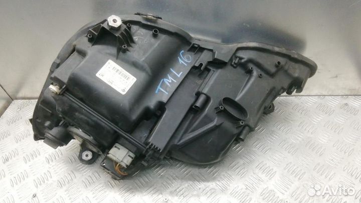 Фара правая Mercedes-Benz E-Class