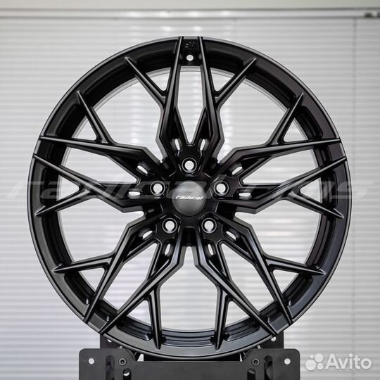 Radical WF-1 19x8.5 + 19x9.5 5x112 Satin Black