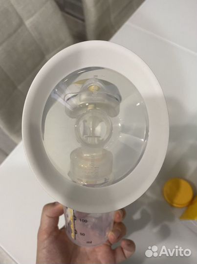 Молокоотсос ручной medela