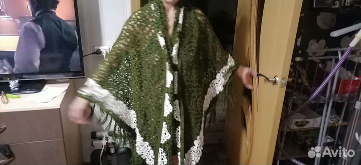 Платок вязаный крючком