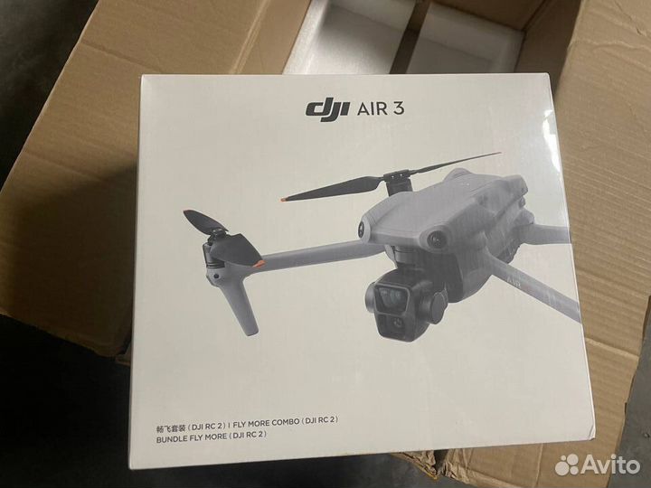 Квадрокоптер Dji Air 3 Fly More Combo (DJI RC 2)