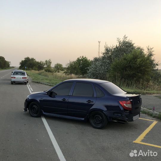 LADA Granta 1.6 МТ, 2013, 220 000 км