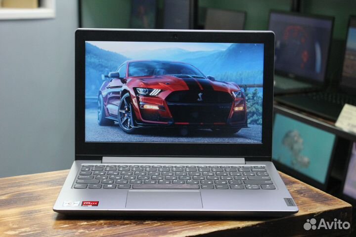 Lenovo 11.6 / SSD 128 / 4GB DDR4