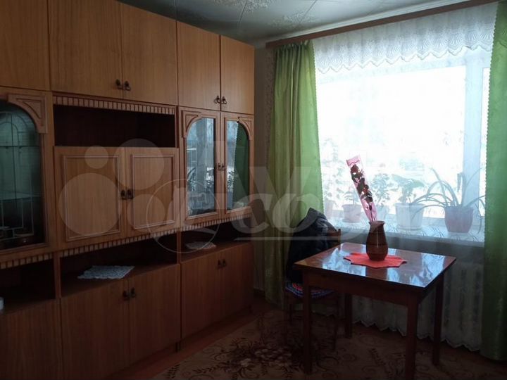 3-к. квартира, 54 м², 1/3 эт.