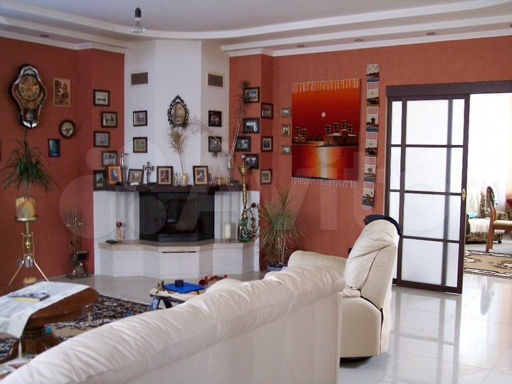 Дом 287 м² на участке 15 сот.