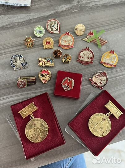 Значки метрополитена