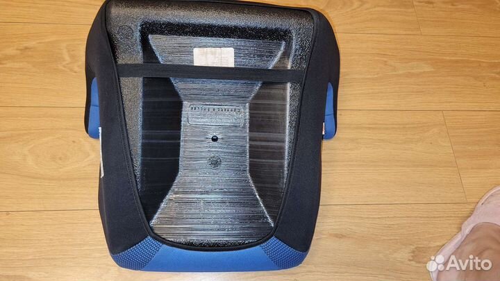 Автокресло бустер