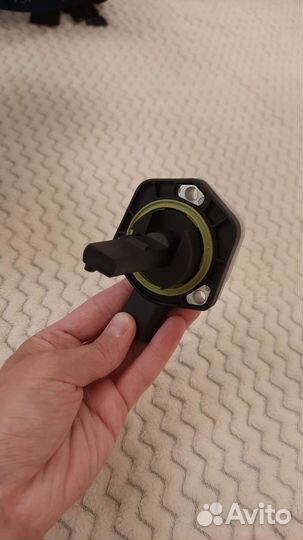 Датчик уровня масла