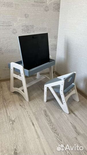 Стульчик растущий и столик детский