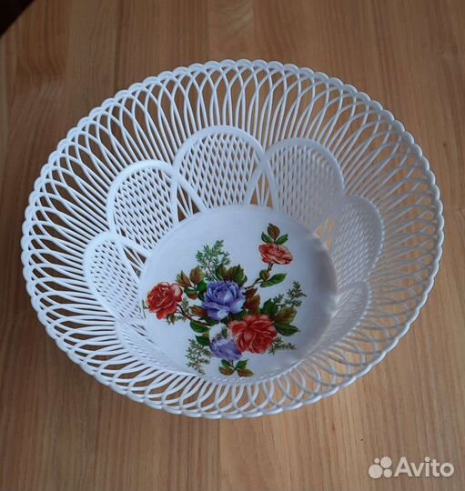 Ваза для фруктов. Сухарница. Хлебница