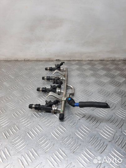 Топливная рампа Opel Astra хэтчбэк 5 дв. 1.6