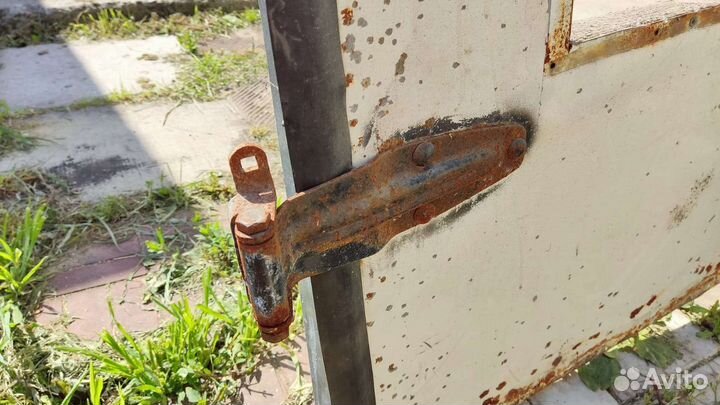 Задание двери на фургон