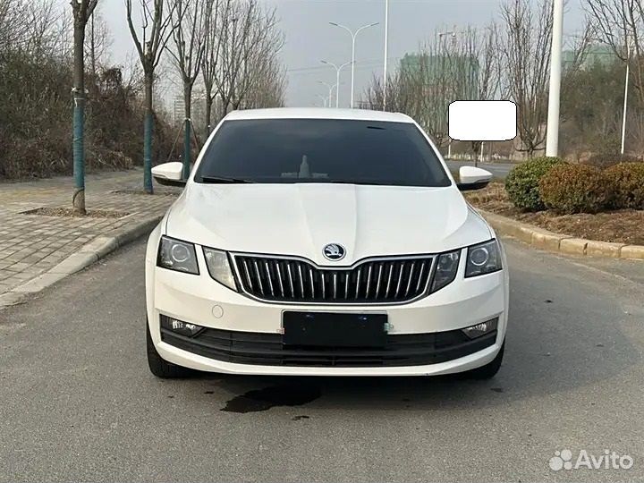 Skoda Octavia (China) 1.5 AT, 2022, 27 500 км