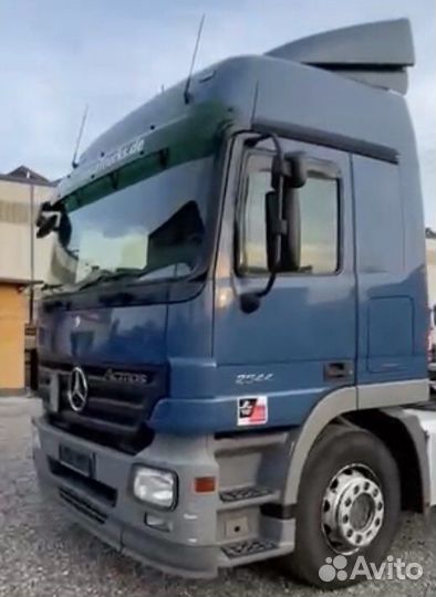 Кабина LS на Мерседес Актрос