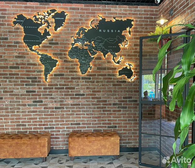 Карта мира металлическая