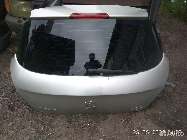 Дверь багажника на Пежо 308 2010 года хэтчбек